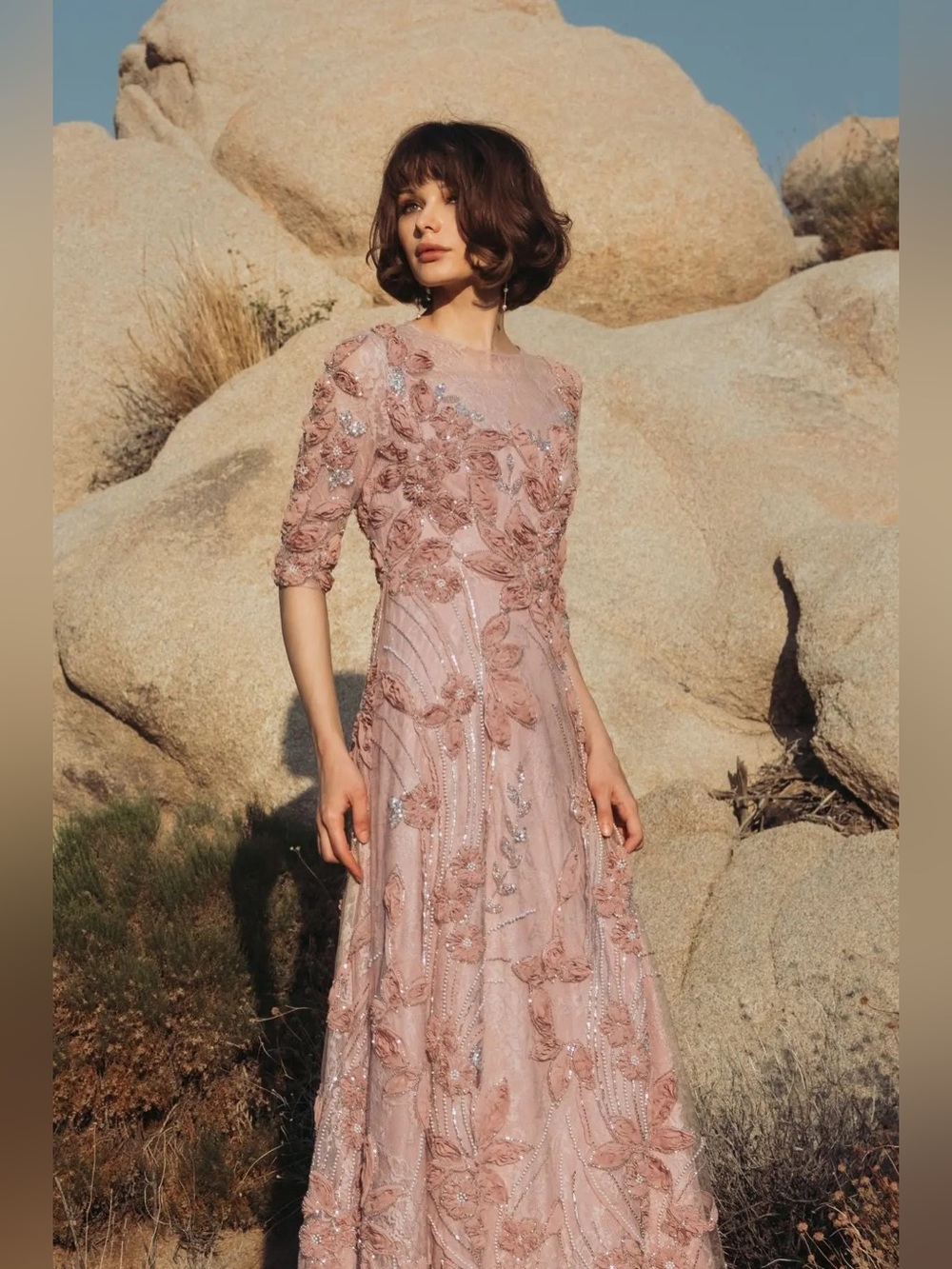 MAC DUGGAL
Petite Pink High Neck Embellished Lace Gown with 3/4 Sleeves Size 20